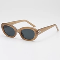 Retro oval small frame sunglasses with translucent light brown acetate and gray lenses - One Size (UV400) / Jelly Tea Grey Lens