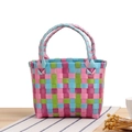 Mini borsa a cesto intrecciata in nylon con cinturini colorati rosa, blu e verdi - Quadri Patchwork Rosa Blu