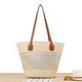 Gestreifte Stroh-Tragetasche mit silbernen Details und braunen Ledergriffen auf Holz - Silberne Streifen (Beige)