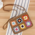 Handgefertigte Häkel-Umhängetasche mit bunten Blumenmustern und braunem Schultergurt - Handheld/Crossbody Dual-Use / Camel
