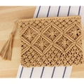 Boho-Beige gewebte Clutch aus Baumwolle mit geometrischem Muster und Quastendetail - Camel