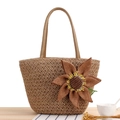 Gewebte Strohtasche in Braun mit Sonnenblumen-Detail und Ledergriffen für Damen - Braun