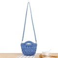Sac seau en crochet bleu ciel fait main avec motif rétro et bandoulière amovible - Bleu