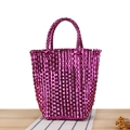 Sac à main tissé magenta métallisé avec motif carré et doubles poignées de mode - Grand / Rose rouge