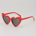 Modieuze rode hartvormige zonnebril voor kinderen met donkere glazen en stevig frame - Rood