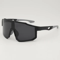 Occhiali da sole sportivi unisex con lente nera oversize e montura antivento - Montatura Nero Opaco / Lente Grigia