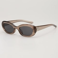 Retro cat-eye zonnebril met doorschijnend bruin montuur en donkere glazen - Retro Ovale Kattenoog Stijl (B01 Y-3) / Thee Frame Grijze Lenzen