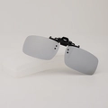 Grey polarized clip-on sunglasses lens with black central mechanism for men and women - White Mirror (Square Style)