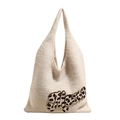 Bolso tote de punto beige con bordado de letras Mama en estampado de leopardo - Blanco Roto