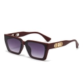 Lunettes de soleil œil de chat à monture bordeaux avec verres dégradés violets et décor floral - C6 Monture Rouge Mat Verres Gris Dégradé