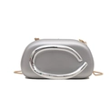 Pochette boîte ronde argentée avec boucle en C métallique et bandoulière en chaîne dorée - Argenté
