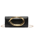 Bolso de mano minimalista de cuero negro con hebilla dorada grande y correa de cadena - Negro