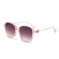Lunettes de soleil roses transparentes avec verres dégradés violets et fleur dorée - C2 Monture Rose Transparente Lentille Gris Rose