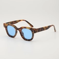 Retro-Sonnenbrille mit Schildpatt-Muster, hellblauen Gläsern und silbernen Details - Schildpatt Rahmen Blaue Linsen