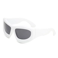 Occhiali da sole d'avanguardia con montatura bianca spessa e lenti scure unisex - Montatura Bianca Lenti Grigie