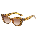 Retro small cat-eye sunglasses with tortoiseshell frame and gradient brown lenses - Tortoise Double Grey