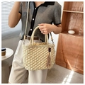 Hellbeige handgewebte Strohtasche mit Quaste und abnehmbarem Schultergurt für Damen - Gebrochenes Weiß