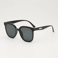 Classic black oversized square sunglasses with silver metal temples and dark gray lenses - D14 Z-2 / Black Style with Metal Bar (黑色2205)