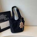 Sac à bandoulière noir grande capacité avec poches multiples et pendentif ours en peluche - Noir / Sans Pendentif