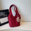 Sac fourre-tout bordeaux multi-poches avec boutons pression et breloque peluche - Rouge / Sans Pendentif