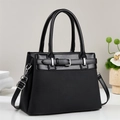 Borsa a mano vintage nera da ufficio con fibbia in argento e tracolla regolabile - Nero