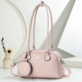 Borsa Boston trapuntata rosa con portamonete rimovibile e tracolla lunga regolabile - Rosa