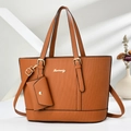 Borsa tote marrone in texture intrecciata con pochette coordinata e logo in metallo - Giallo Terra