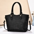Bolso tote negro clásico de gran capacidad con acabado mate y correa ajustable cómoda - Negro
