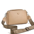 Borsa a tracolla beige in pelle testurizzata con ampia tracolla in tessuto geometrico - Cachi Chiaro