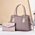 Elegantes Damen Handtaschen Set in Mauve mit gewebter Textur, Tragetasche und kleiner Kupplung - Lila