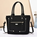 Vintage Tragetasche in Schwarz mit Textur, Tragegriffen und verstellbarem Gurt - Schwarz