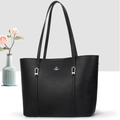 Dettaglio borsa a mano in pelle martellata nera con logo argento e fibbie metalliche - Nero