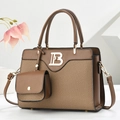 Conjunto de bolso de mano marrón con logo B dorado y bandolera de moda elegante - Caqui