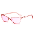 Gafas de sol retro cat-eye con montura rosa transparente y lentes de color a juego - Rosa Claro