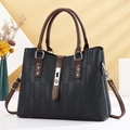 Sac à main bicolore chic pour femmes en noir et marron avec surpiqûres et bandoulière - Motif Bambou / Noir Grain De Bambou