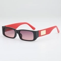 Retro-Sonnenbrille mit schmalem schwarzem Rahmen, roten Bügeln und lila Verlaufsgläsern - UV400 Schutz / Schwarzer Rahmen Rote Bügel Graue Verlaufsgläser