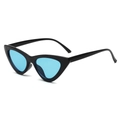 Occhiali da sole cat-eye vintage neri con lenti blu chiaro per un look alla moda - Montatura Nero Lucido Lenti Blu (C7)