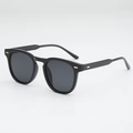 Gafas de sol redondas negras clásicas con remaches plateados y lentes oscuros - Montura Negro Brillante Lentes Grises