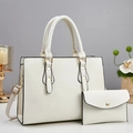 Ensemble sac cabas en cuir grainé blanc avec détails dorés et pochette assortie - Blanc Cassé