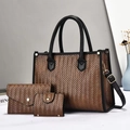 3-teiliges dunkelbraunes Taschenset mit gewebtem Design, Shopper und Clutch für Damen - Braun