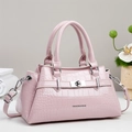 Borsa a mano rosa in pelle verniciata a coccodrillo con dettagli argento e tracolla - Rosa