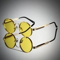 Lunettes steampunk avec verres jaunes steampunk, monture dorée à double pont métallique et charnière à ressort - Monture Dorée Verres Jaunes