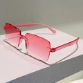 Detalle de gafas de sol sin montura con degradado rosa y patillas transparentes - Rosa Degradado