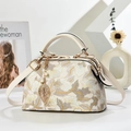 New Chinese style handbag with flower embroidery and elegant gold metal handle - Off-white