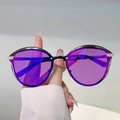 Occhiali da sole cat-eye alla moda con lenti viola e elegante montatura in metallo dorato - Montatura Oro Lenti Mercurio Viola