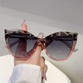 Cat-Eye-Sonnenbrille mit Schildpatt-Rahmen und pink-violetten Verlaufsgläsern - Grau Rosa Rahmen Doppelte Graue Gläser