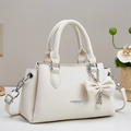 Elegante bolso de mano blanco de piel granulada con lazo y correa desmontable - Blanco Roto