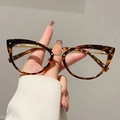 Occhiali anti-luce blu cat-eye in tartaruga con stanghette sottili in metallo dorato - Montatura Tartarugata Lenti Trasparenti