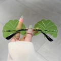 Rahmenlose Sonnenbrille in Ginkgoblattform mit grünen Gläsern und goldener Brücke - Goldrahmen Grün
