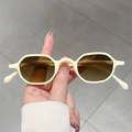 Vintage round tortoiseshell sunglasses with cream frames and brown lenses for women - Beige Frame Gradient Tea Lens